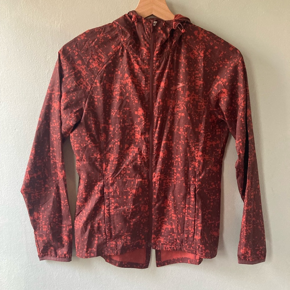 Brooks Canopy Lightweight windbreaker